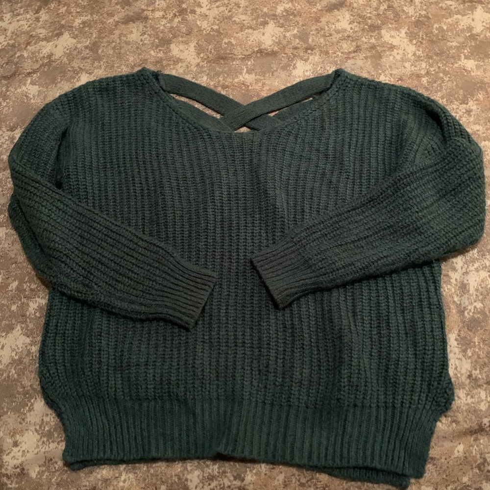 UO cross back sweater in blue/ green!